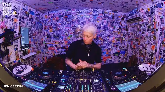 Episode 5fpBme2OfKAAcMAUAsOC5J Thumbnail 3