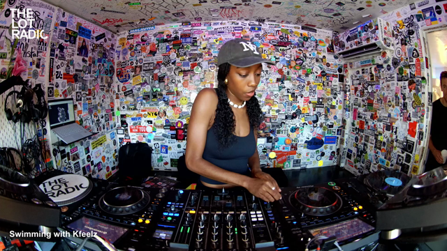 Swimming with Kfeelz