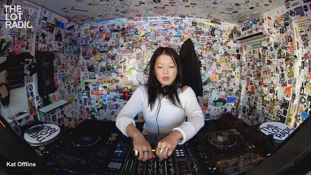 Episode 261zmwYvFKRW9HAlzUthcS Thumbnail 4