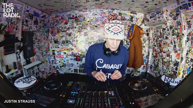 Episode 1Fh67CwB50QEbhVRj6IgXa Thumbnail 3