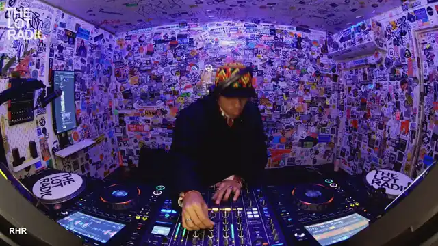 Episode 3u4IyNJ3QvMyZP5Dxfzagf Thumbnail 3