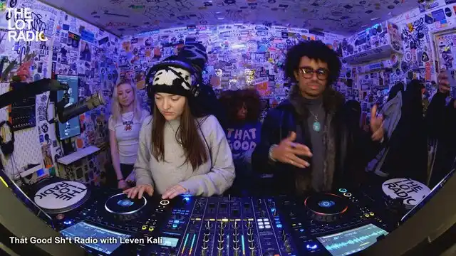 Episode 3QH2K2Lo154tSCWOfkzwub Thumbnail 3