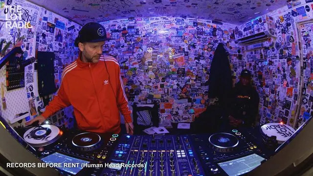 Episode rSCtW3j5upWaJsU6Z4JGW Thumbnail 1