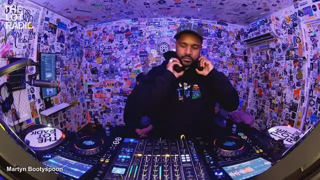 Episode 5lAe5oGQuC5OnM31FUbMyY Thumbnail 5