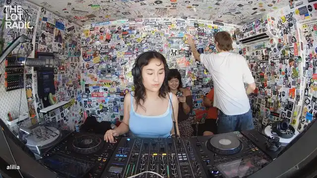 Episode 1PBKdzdPNk66dWZLgglUSX Thumbnail 5