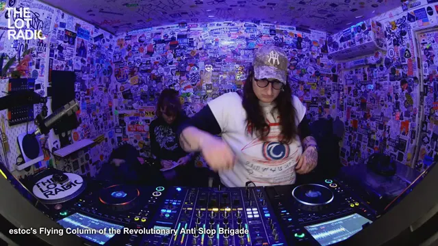 Episode 2KSvzaeG41Z04UcKXQ3AQf Thumbnail 2