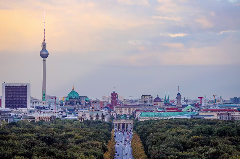 Main media for "Progress in Berlin for PM? Next stop, Paris"