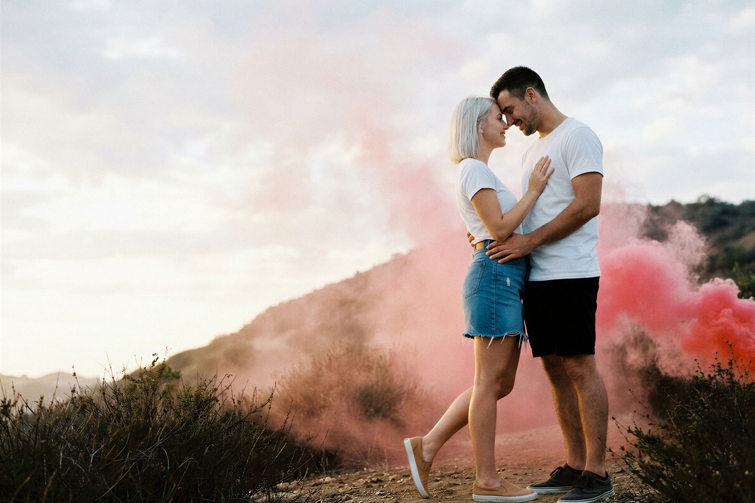 Main media for "Expats and Love: Seeking It, Keeping It, and Letting It Go"