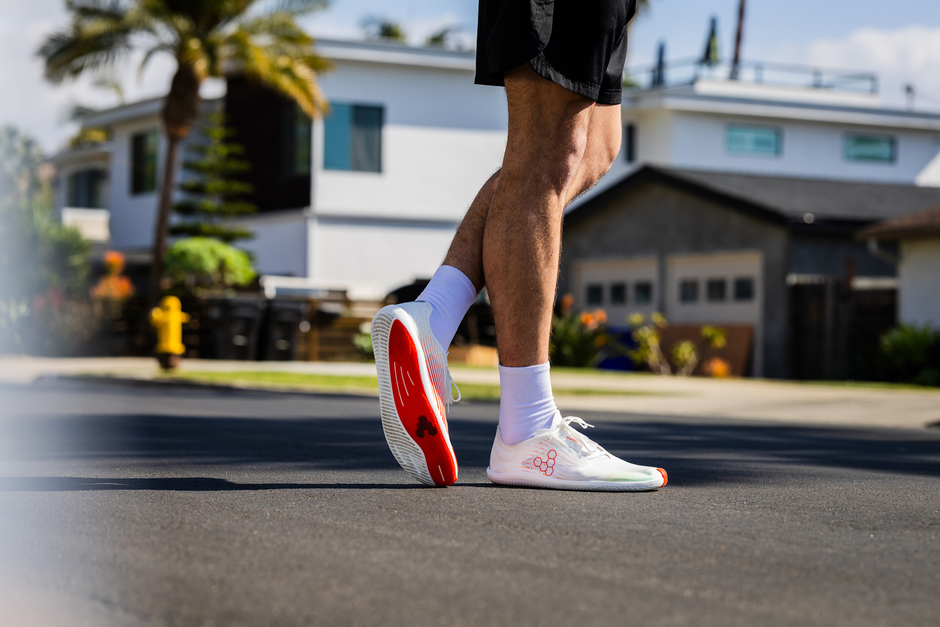 3 tips for barefoot style running / The Body Coach
