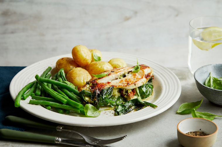Pesto and Mozzarella Stuffed Chicken / The Body Coach