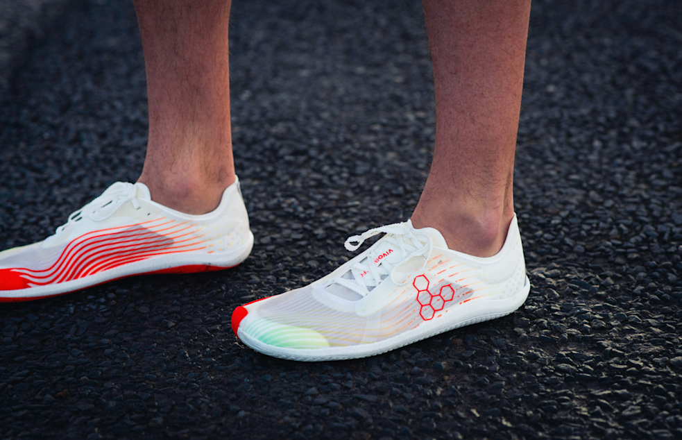 3 tips for barefoot style running / The Body Coach