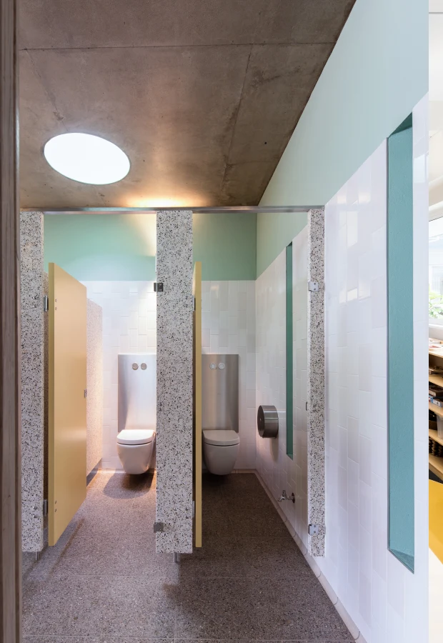 North Bondi amenities, toilets. Image Credit: Peter Bennetts