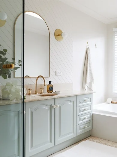 How to transform your bathroom into a spa-like oasis | Dulux