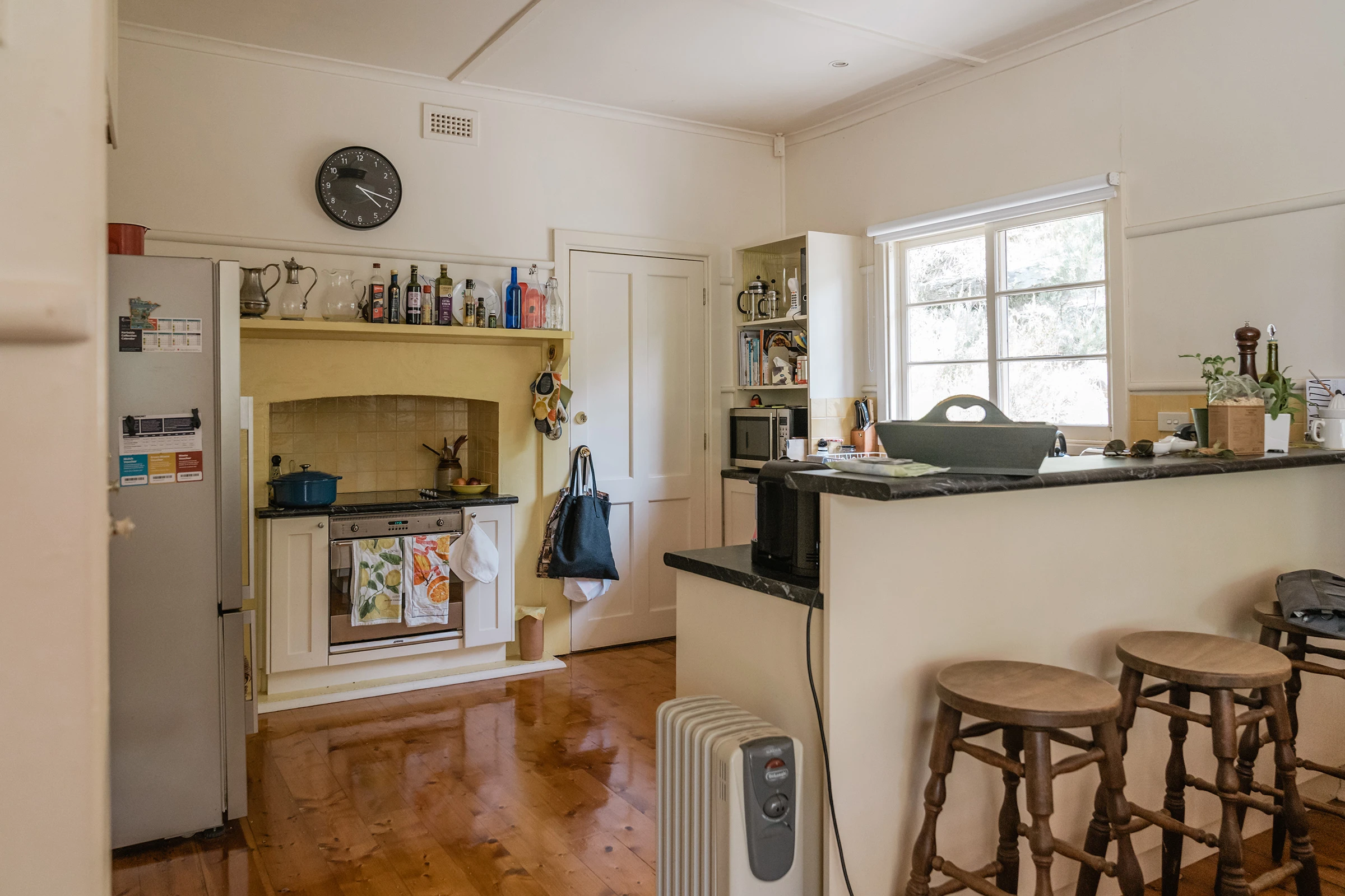 Hunting for George Lorne Beach House Kitchen Before