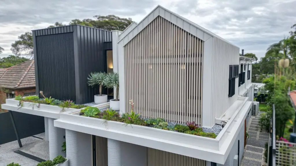 Genesis Duplex (exterior)