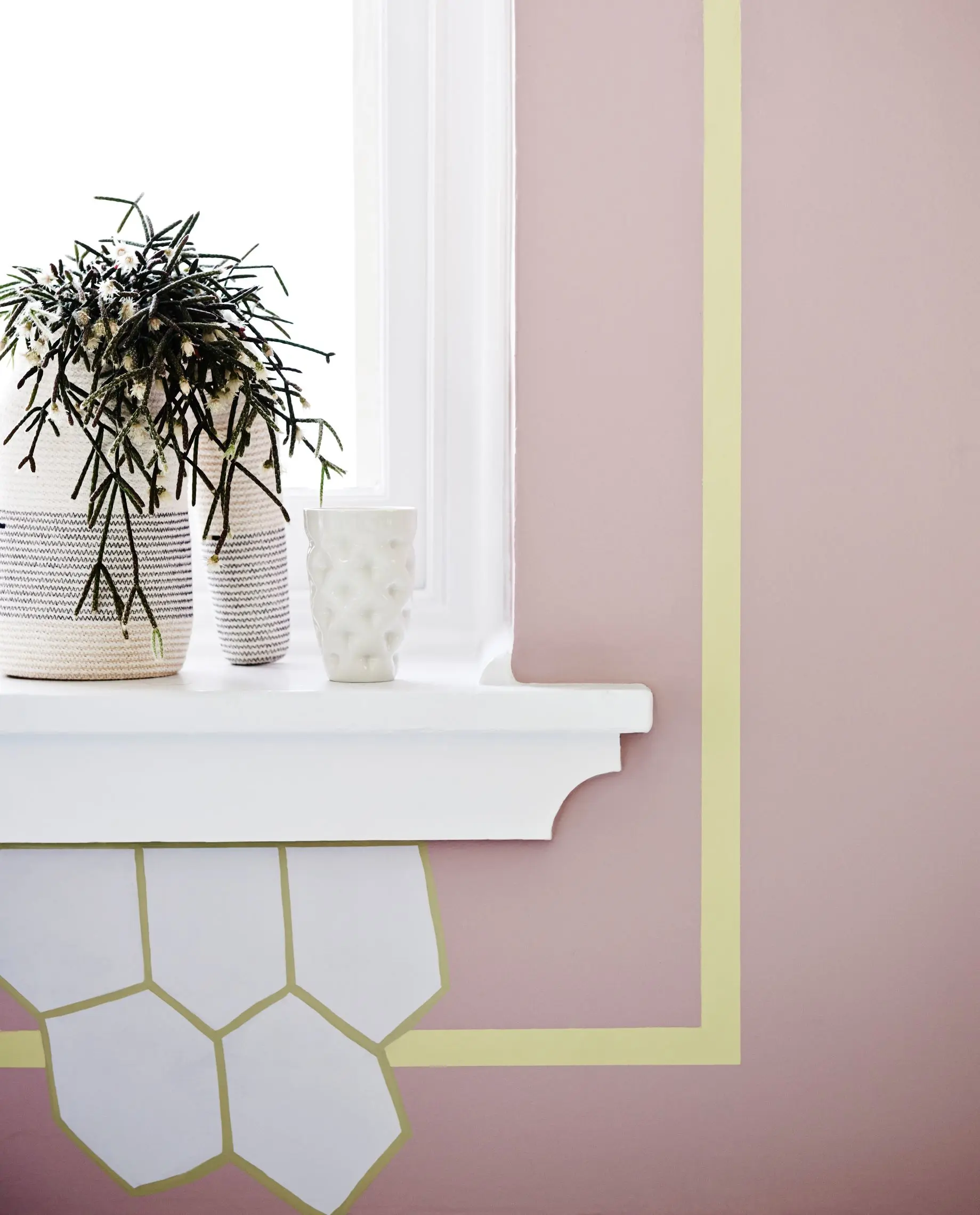 Dulux Colour Forecast 2016 - pink room and white window sill