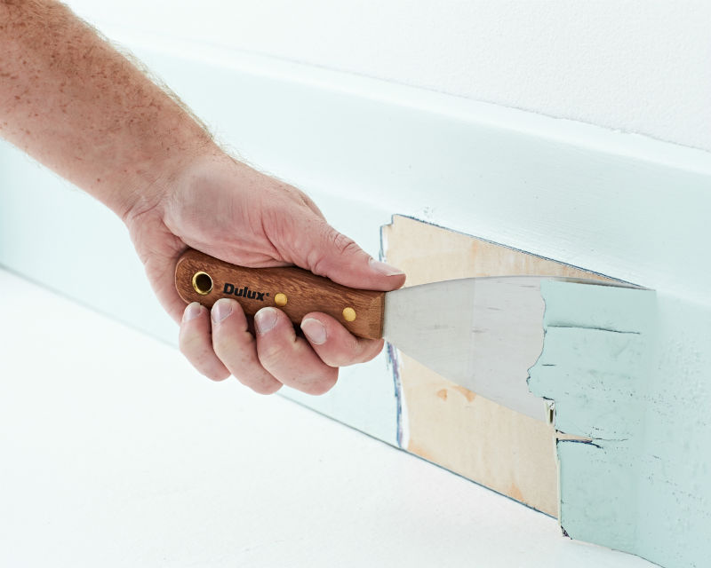 Repainting interior and weather affected surfaces | Dulux