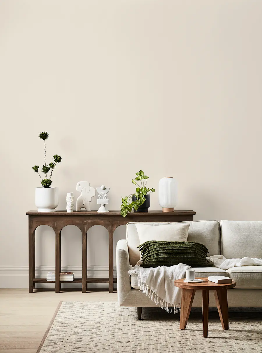White Beach Quarter Whites SW1 Dulux — free download