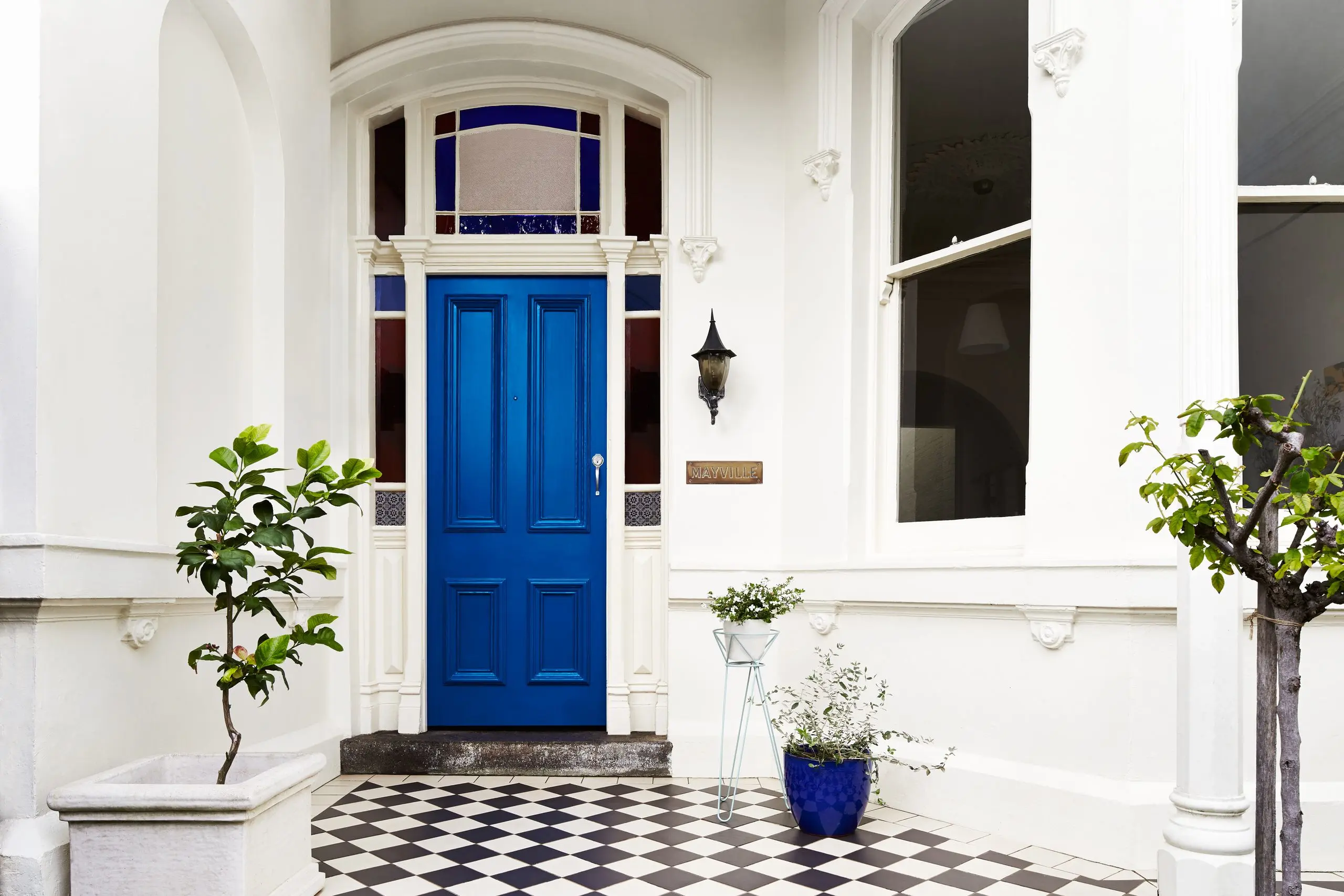 How to paint your front door