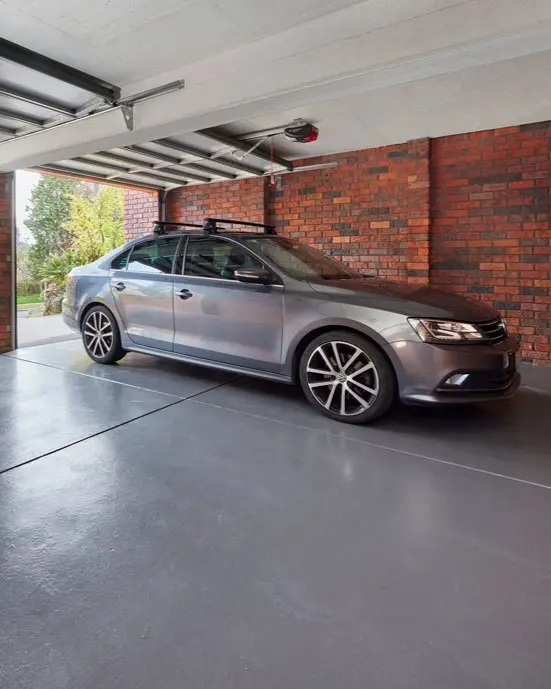 Garage Dulux Concrete & Paving Coloured Sealer Satin in Boulder Beach