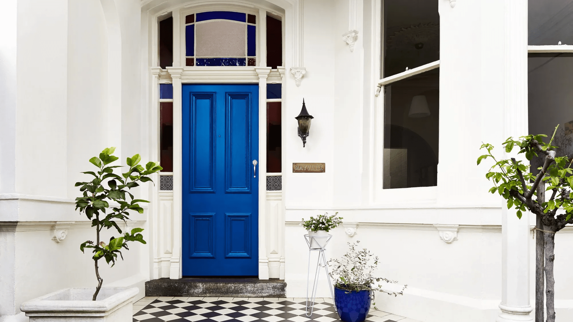 Doors, windows and trims enamel paint