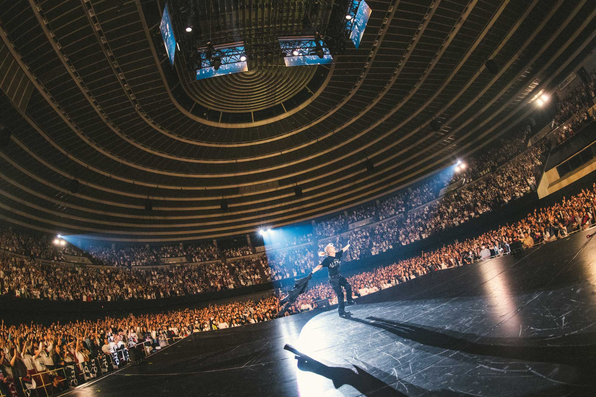 ミュージック SKY-HI/ARENA TOUR 2023-BOSSDOM- Amazon.co.jp: SKY-HI ARENA TOUR 2023 ｰBOSSDOMｰ(Blu-ray Disc