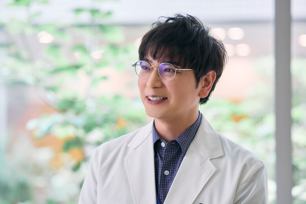 松本潤、初挑戦の医師役で届けたい思いとは?日曜劇場『19番目のカルテ』インタビュー