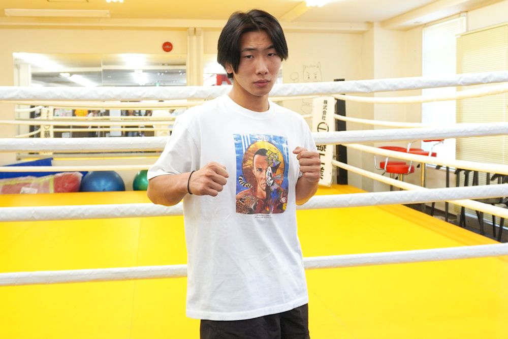 鶴屋怜選手インタビュー——アジアの有望なMMAファイターが集結する『ROAD TO UFC シーズン2』。強豪ぞろいのトーナメントで初の国際戦に挑む若きフライ級王者