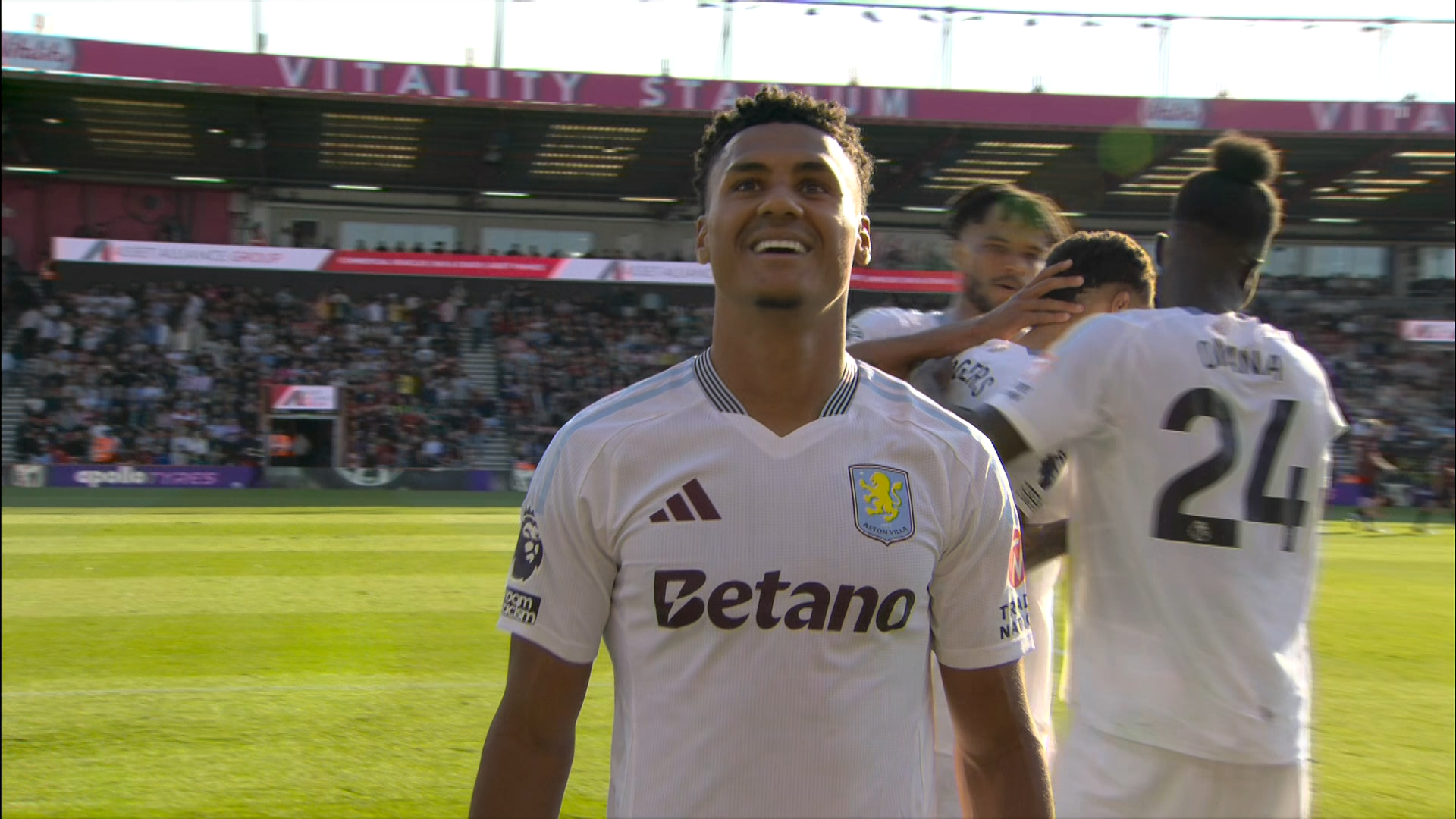 前節ボーンマス戦では決勝点を挙げたワトキンス