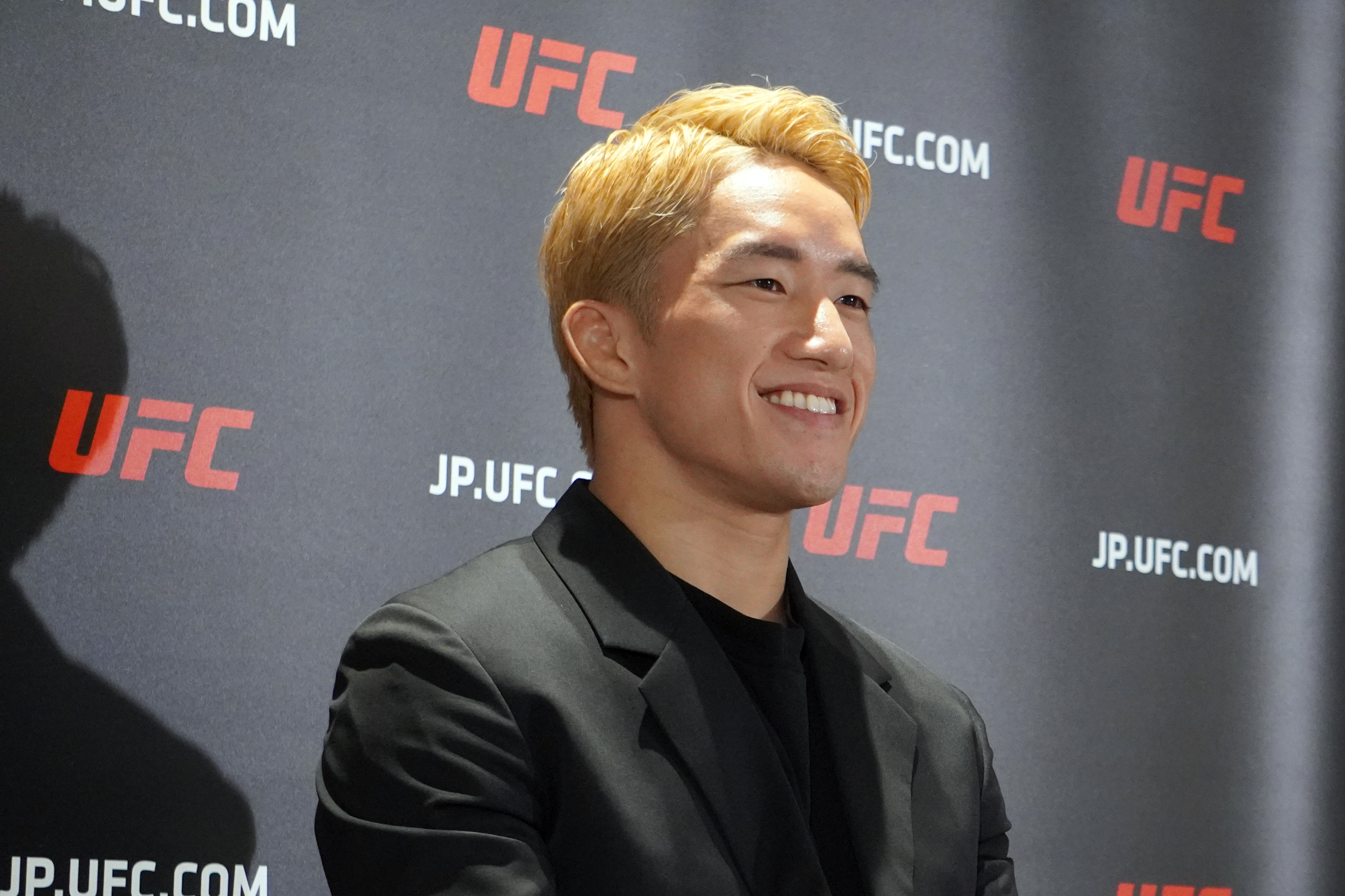 12月、UFCデビュー戦でいきなりフライ級タイトルマッチに挑む