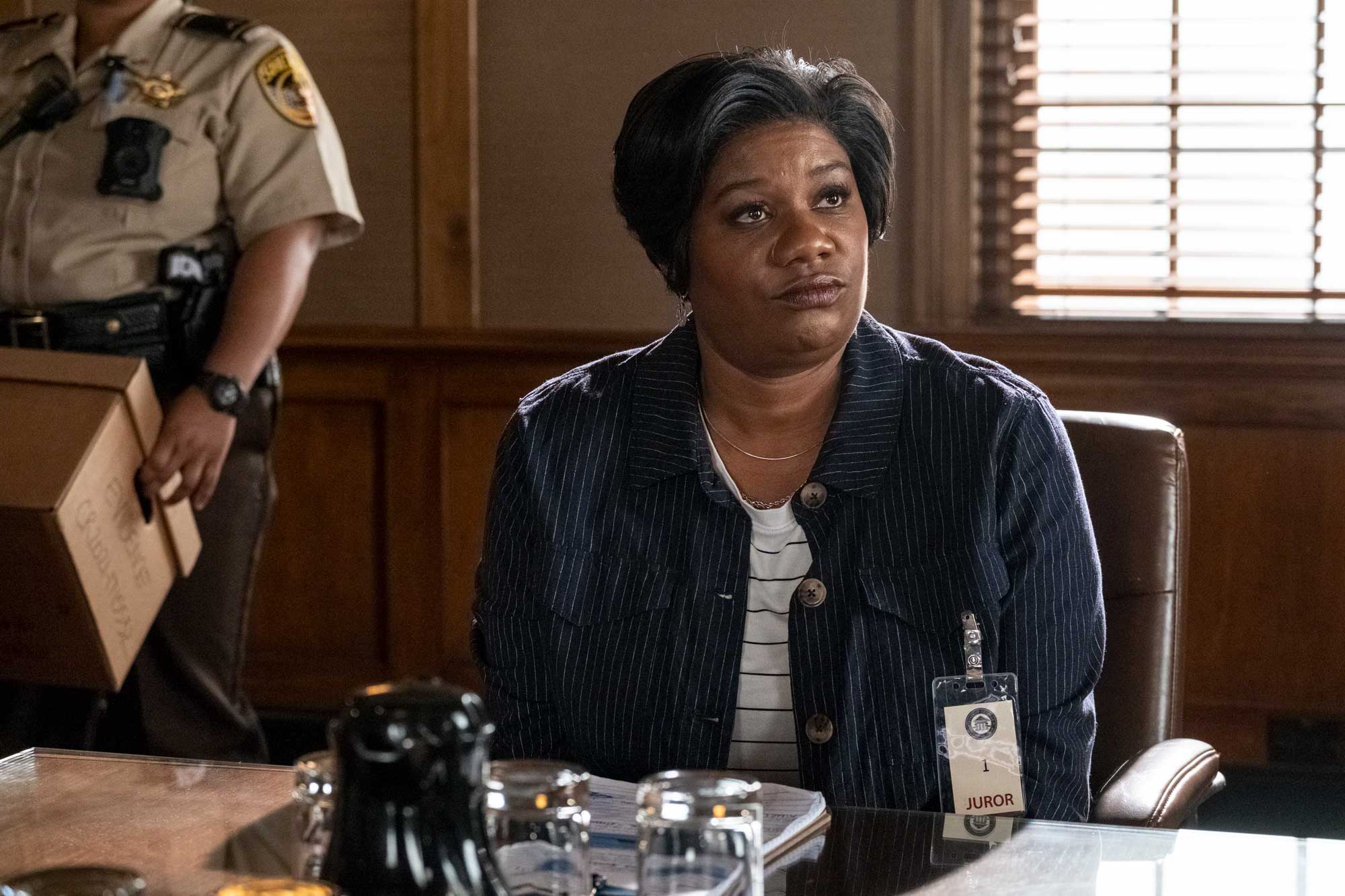 陪審員２番_source-dfsa90311ahb16219007JR209137