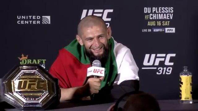 新王者チマエフは、試合後会見でも余裕を見せる デュ・プレシを苦しめたポジションは「お遊びみたいなもの」|UFC 319:デュ・プレシ vs. チマエフ