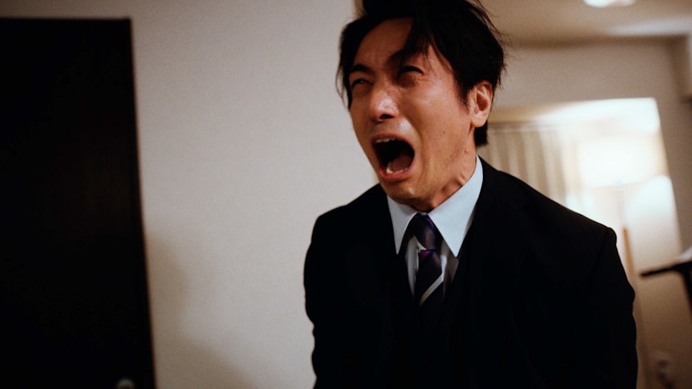 『夫よ、死んでくれないか』。高橋光臣が奇声を上げて怪演する束縛夫にゾワ〜!後半8分の衝撃展開も見逃せない第3話!