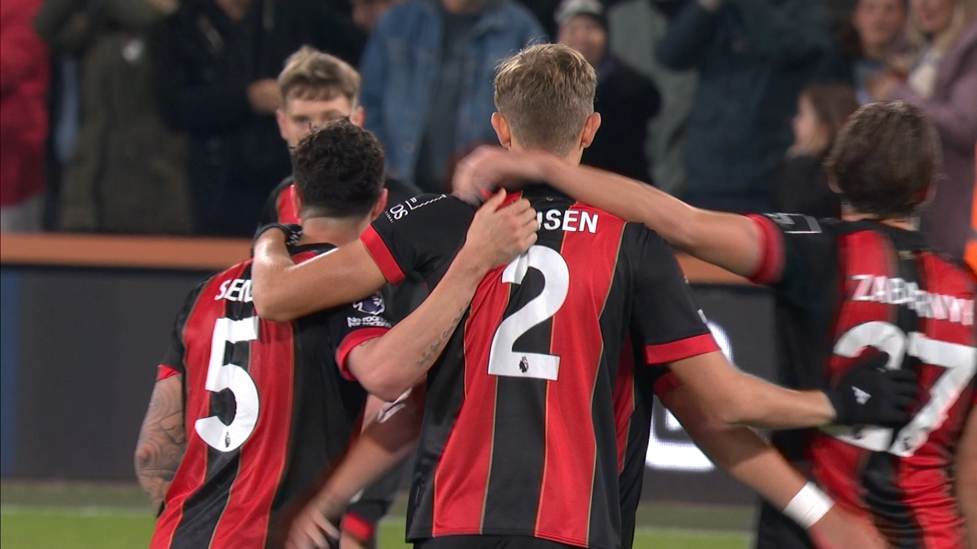 ホームでのマンチェスター・C戦ではクラブ史上初の勝利を掴んだ