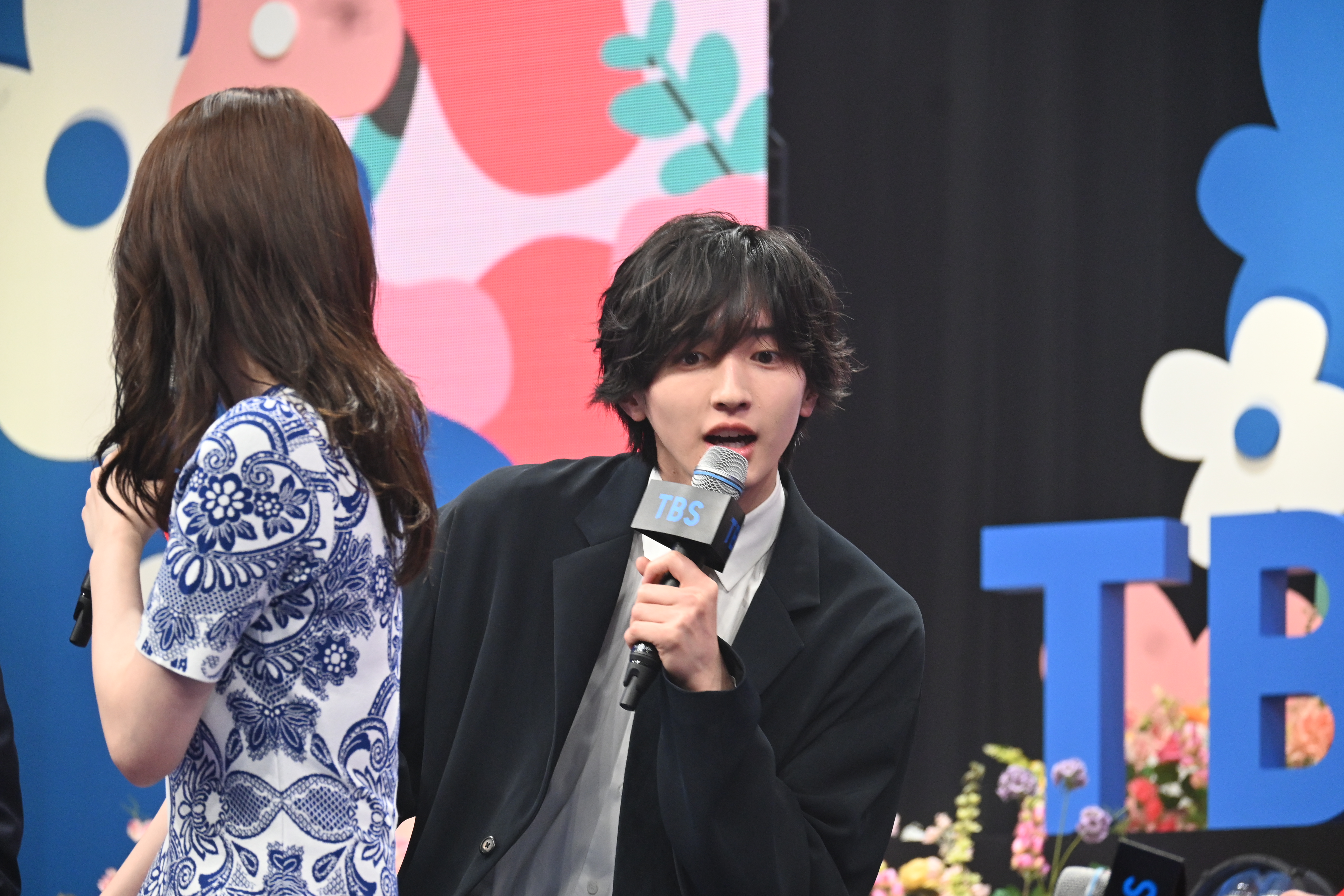 『キャスター』会見