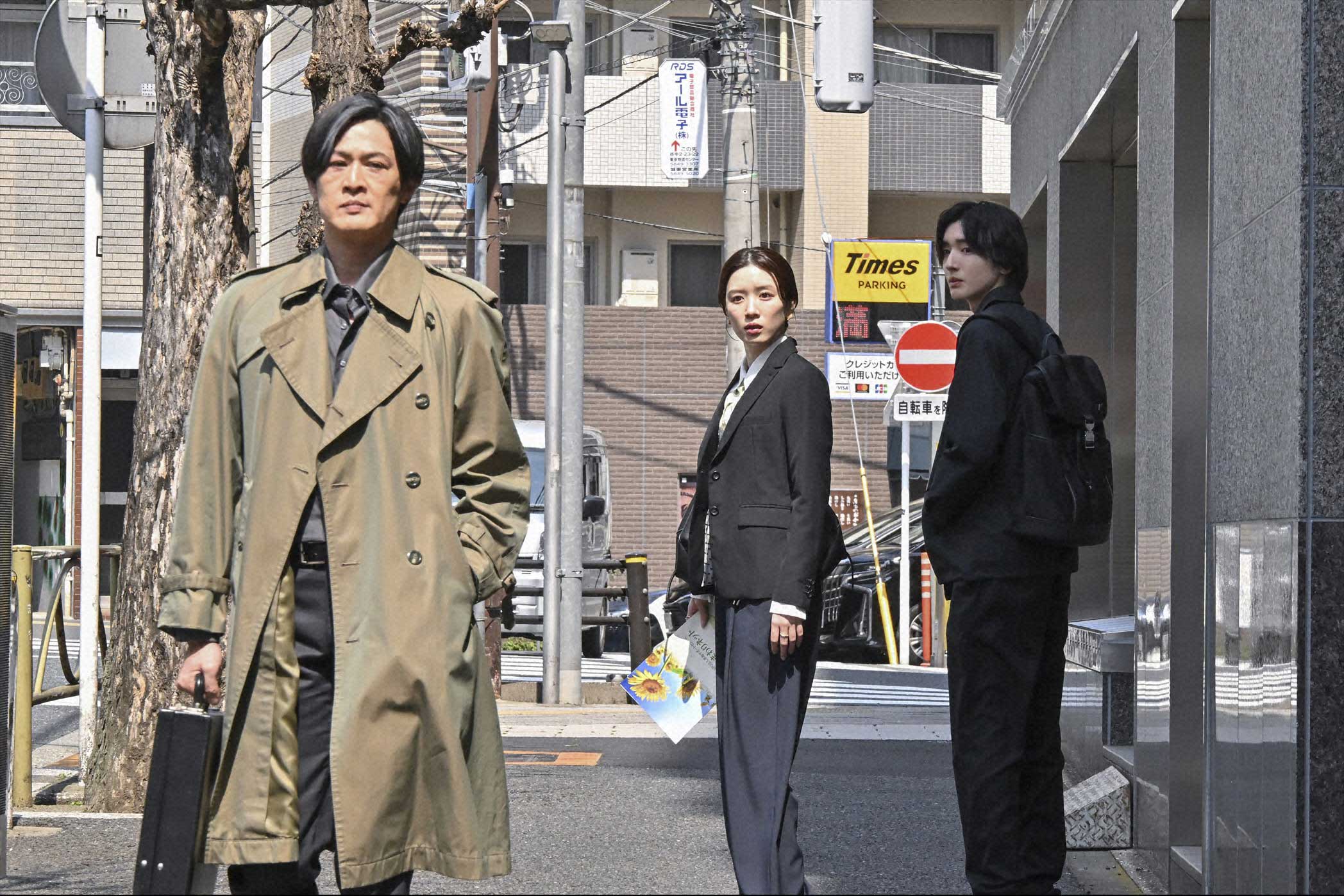 キャスター_第6話_L krk6s19s21 002-001