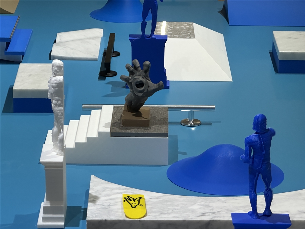 熊谷卓哉 「Play Sculpture（ガチャガチャマシン：Type-Atlas）」 （W