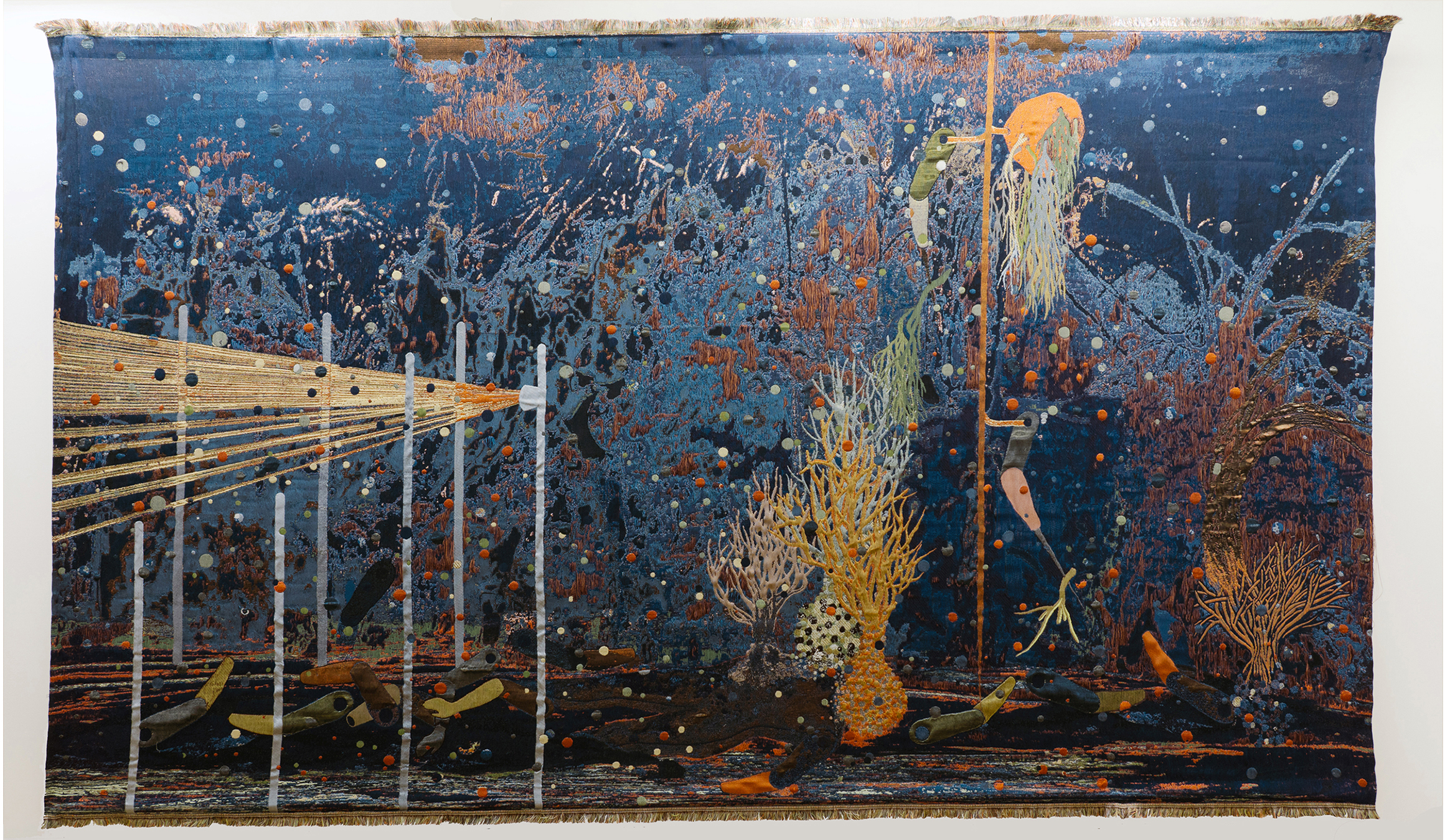 オトボン・ンカンガ シェイプド・バイ・メニー」 （金沢21世紀美術館