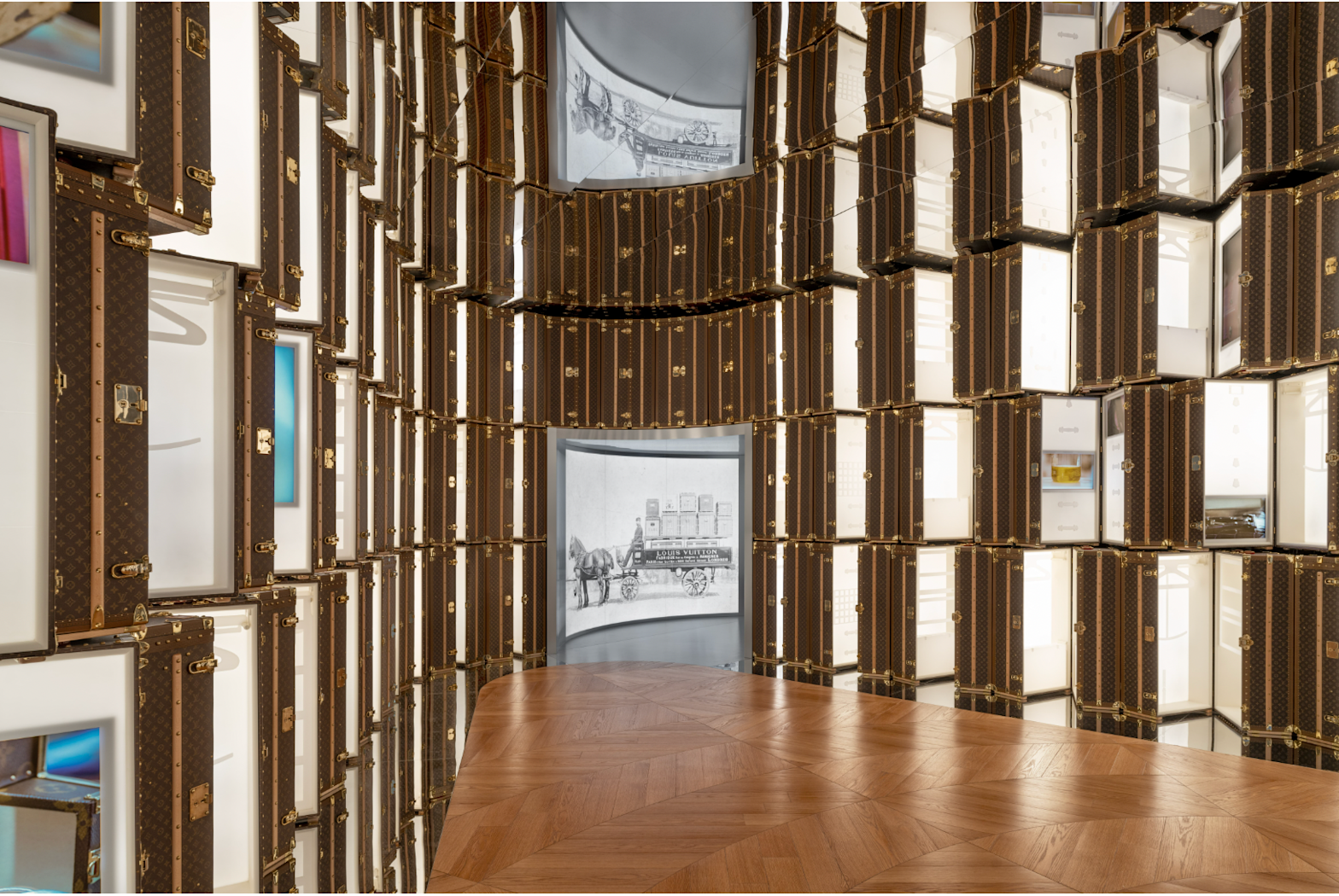 大阪万博フランスパビリオンをレポート。LVMHの美学と職人魂を堪能する