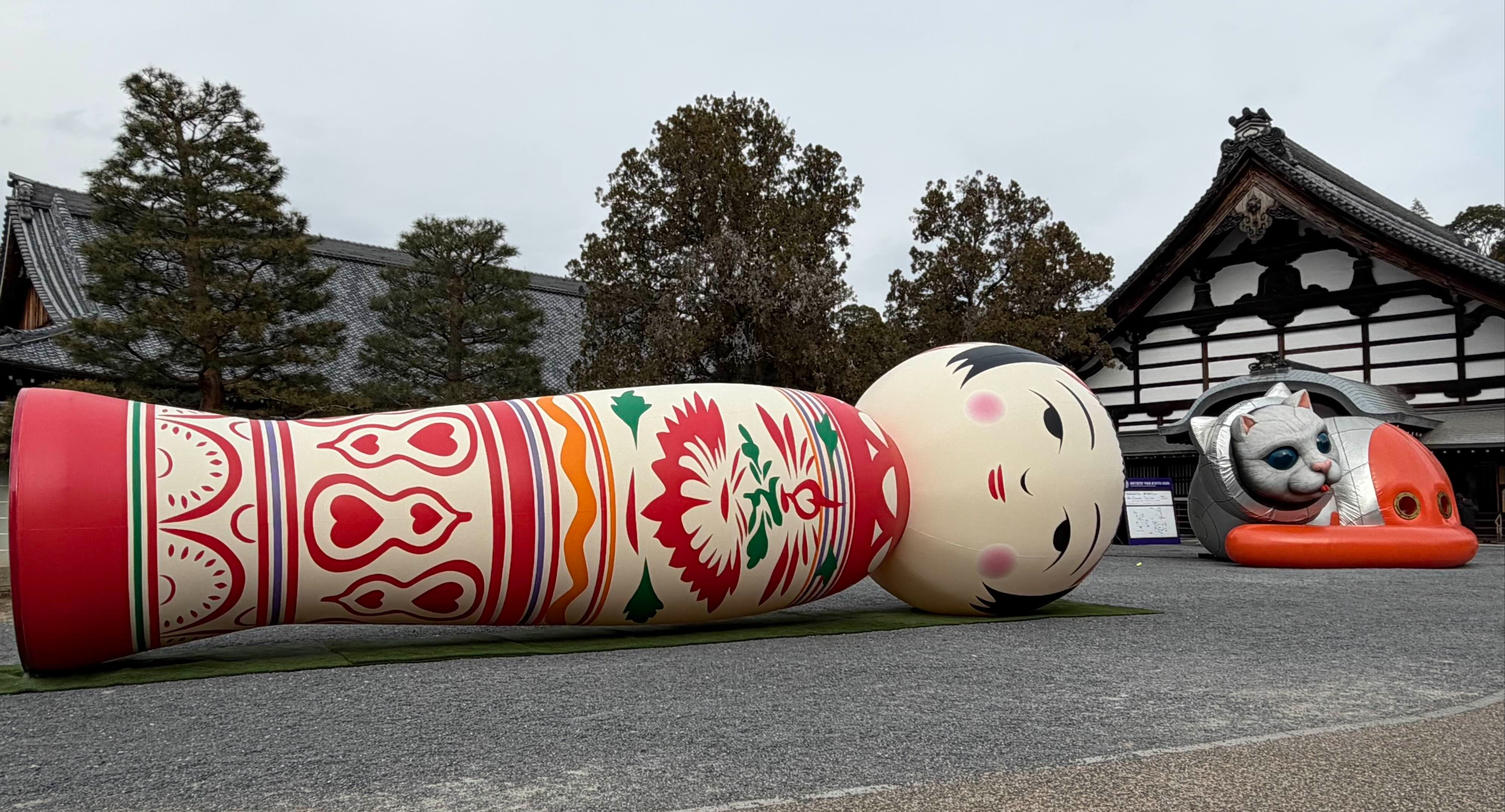 歴史空間にひらかれる現代アートの体験 ──作家と出会う