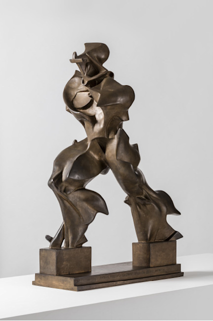 photo2.jpeg?w=784&h=640&q=100