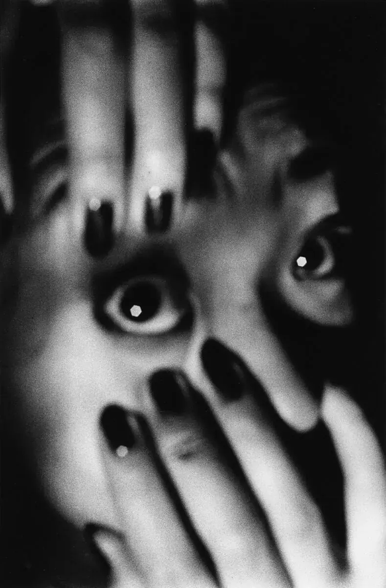 額装済作品/森山大道/EYEBALL 1980/インテリア/アート yokosuka-4800-789x1200.webp?w=1200