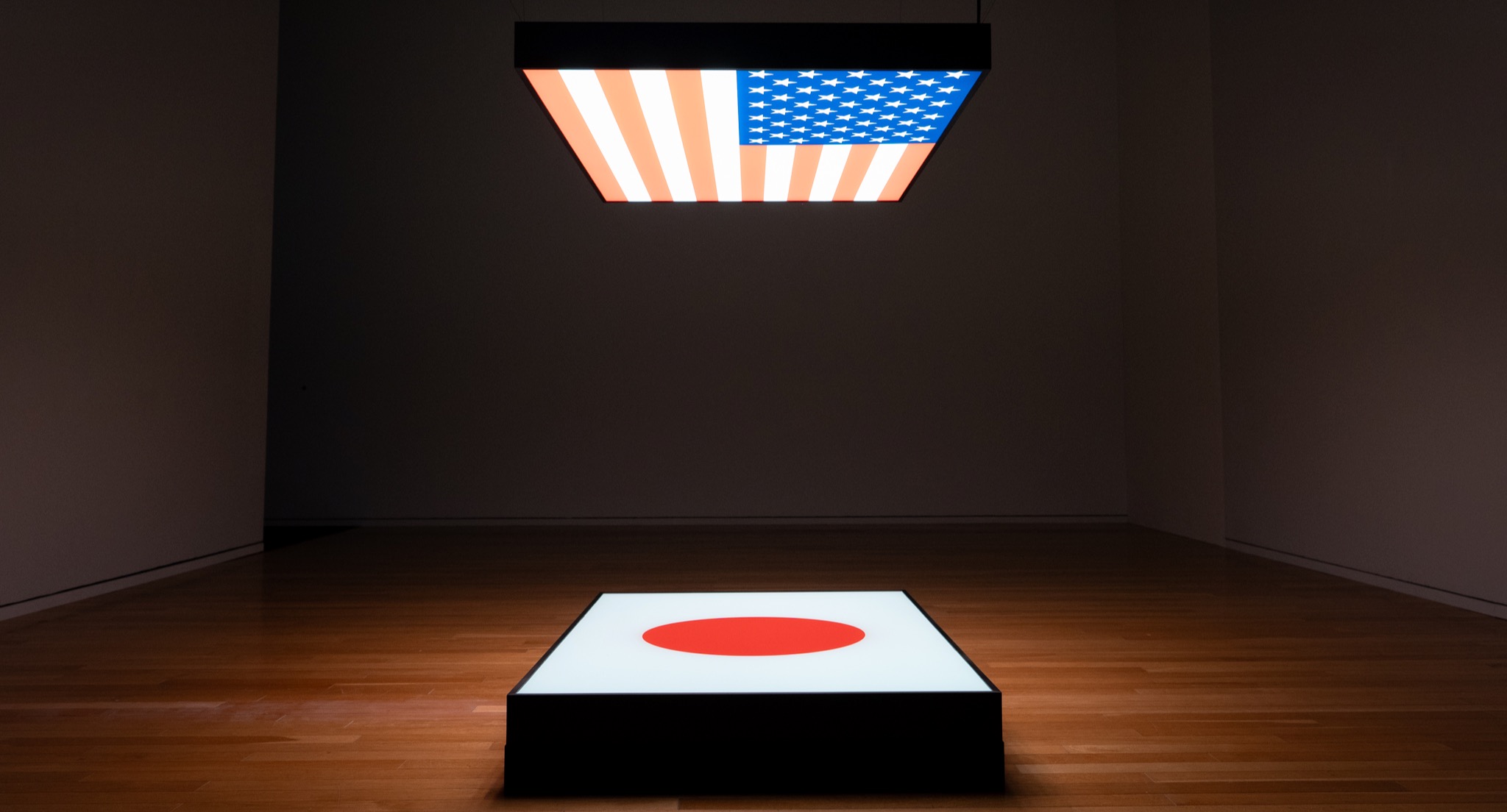 ジェフ・クーンズ展｢PAINTINGS AND BANALITY」がエスパス ルイ