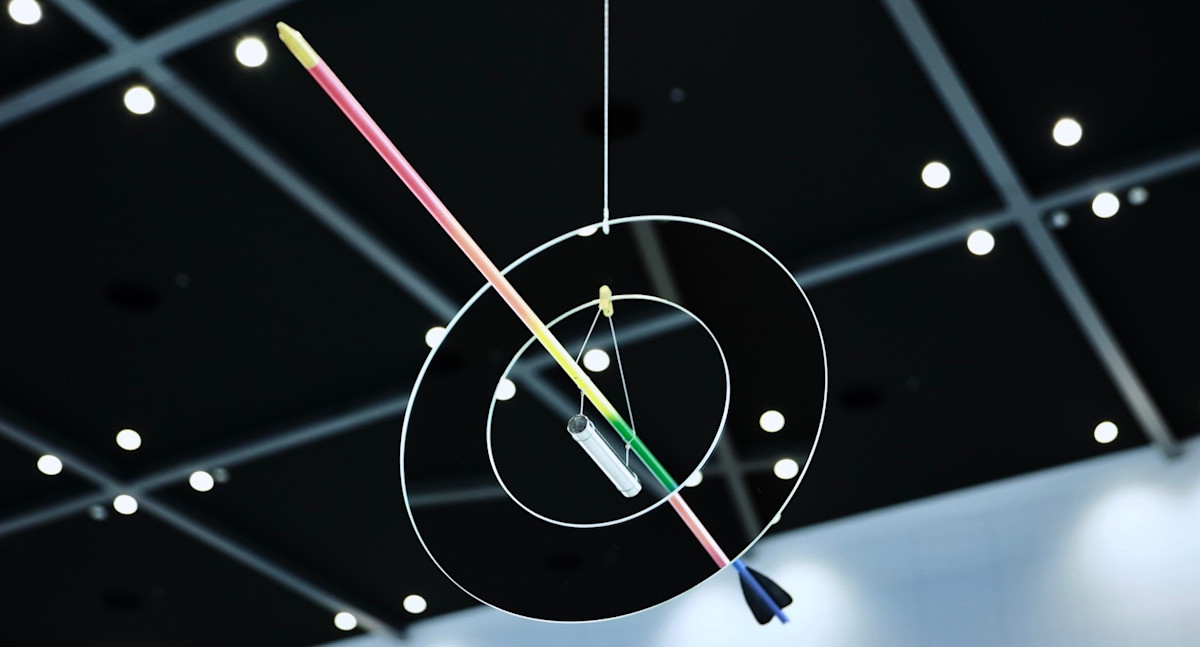 4939FF68-02AA-4F81-AB39-