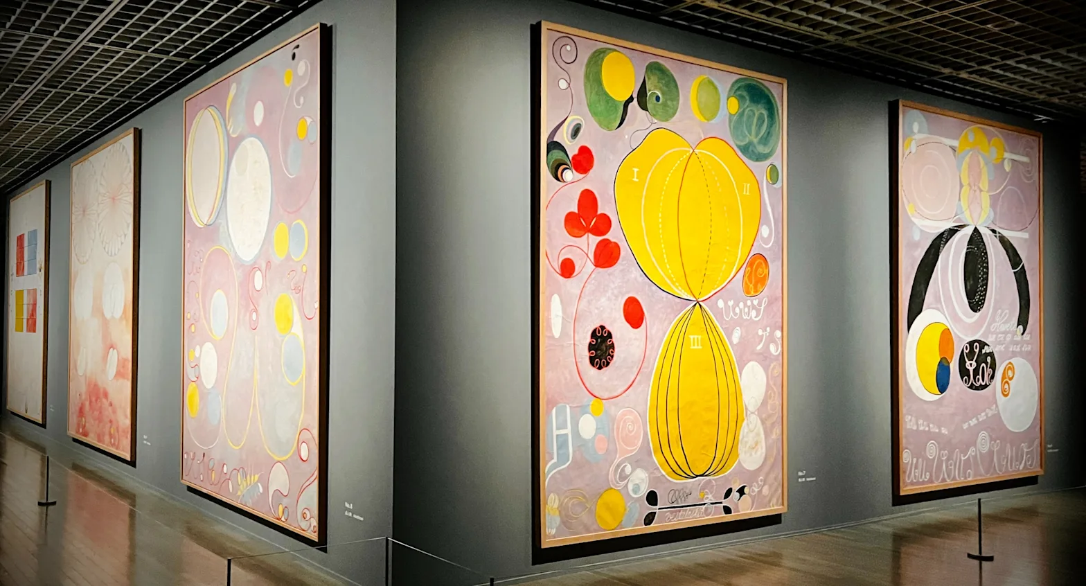 ヒルマ・アフ・クリント 【A Pioneer of Abstraction】 ヒルマ・アフ・クリントを知る1万字】オカルトの画家か、抽象絵画の