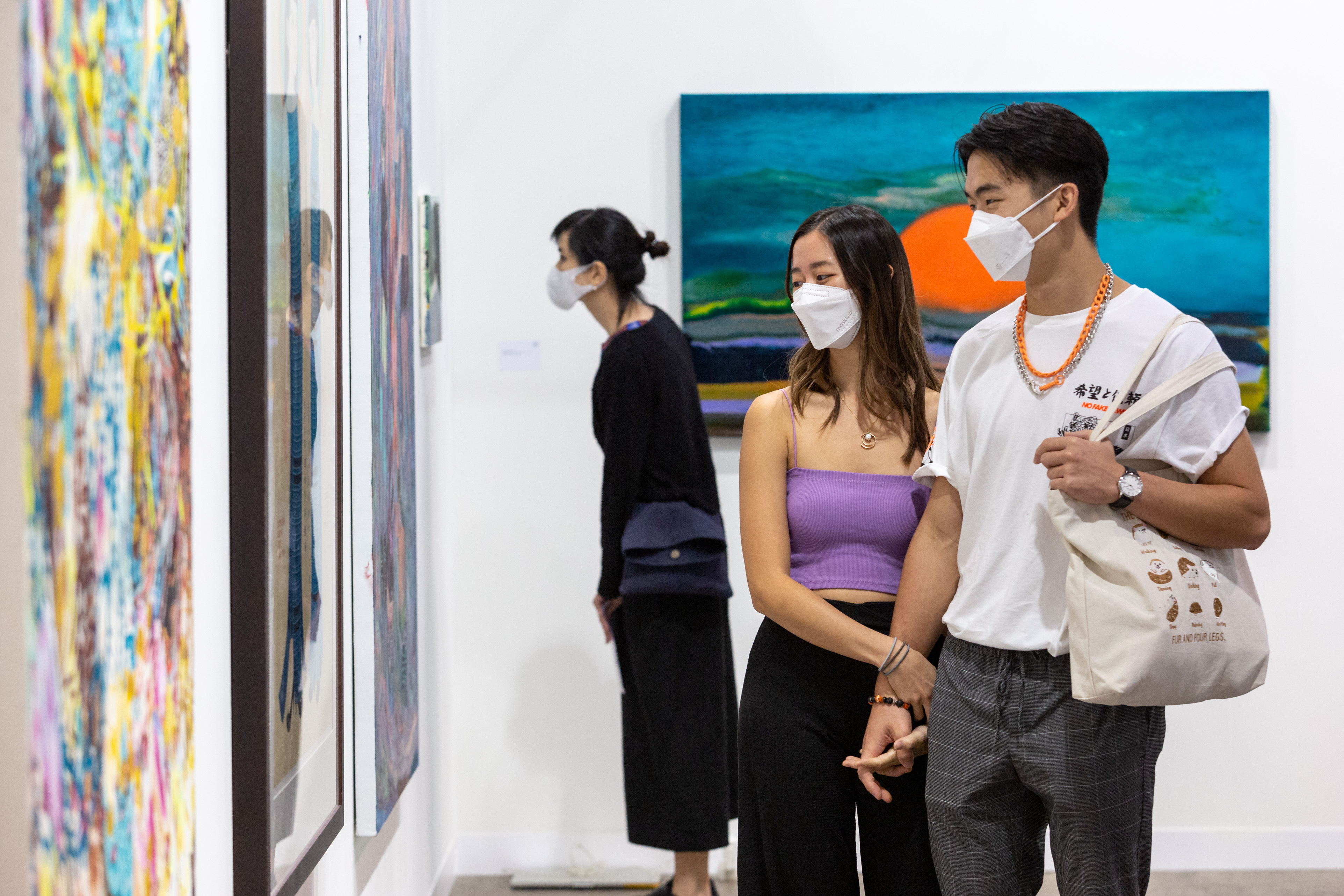 アート・バーゼル香港が5月開催。オンラインとリアルの複合的な展示を ...