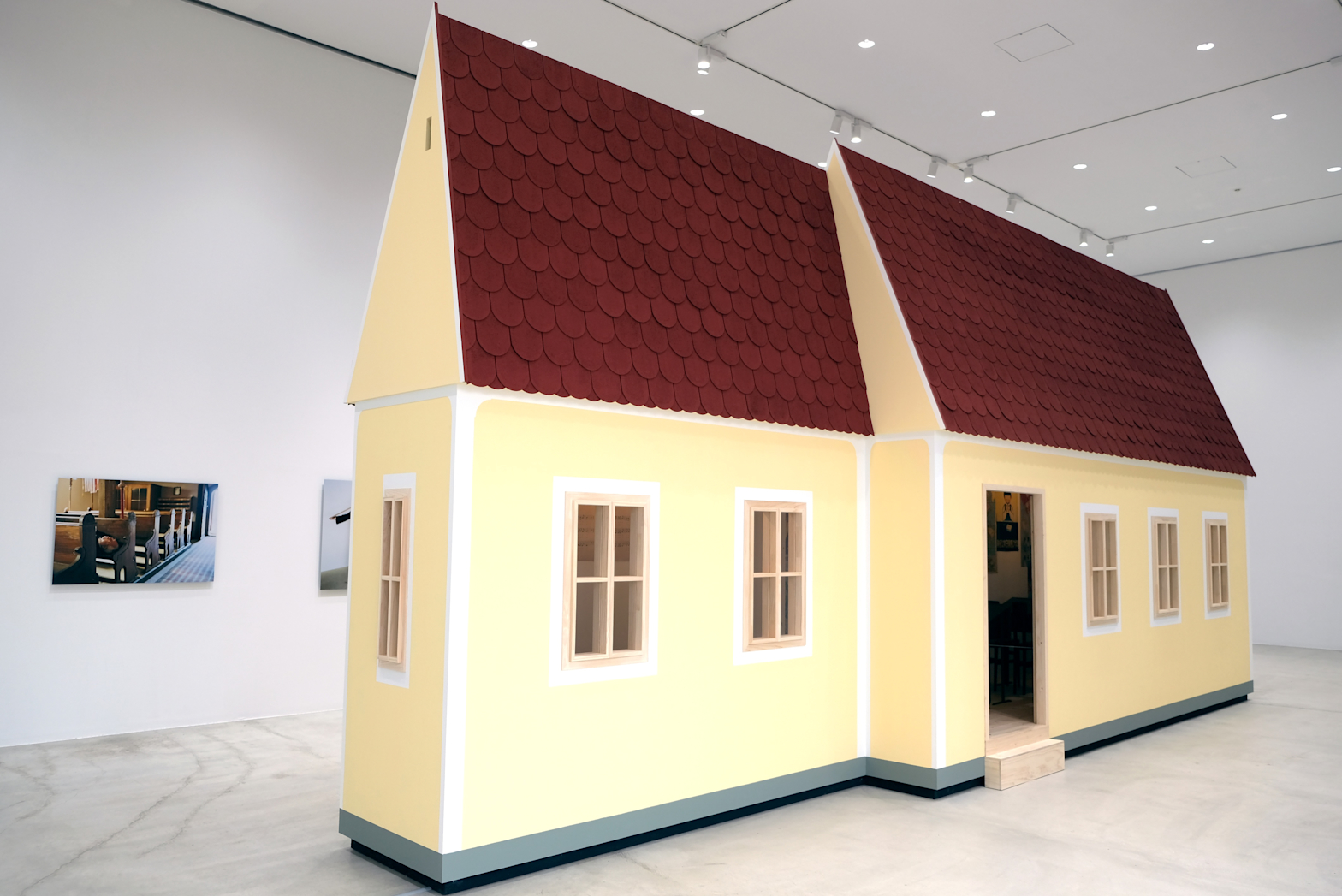 エルヴィン・ヴルム 人のかたち」（十和田市現代美術館）レポート