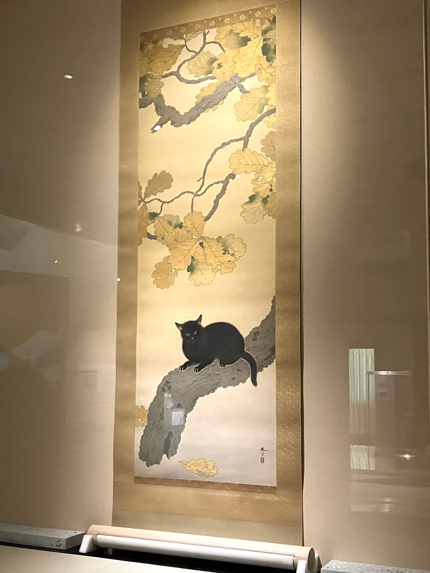 菱田春草《黒き猫》が修理後、初お披露目。「永青文庫 近代日本画の粋