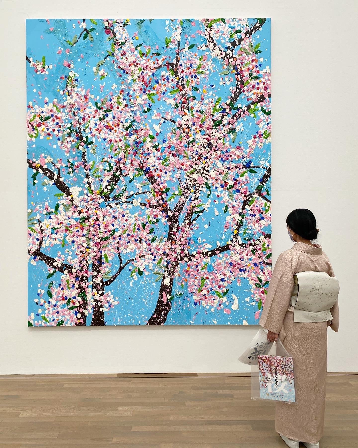ダミアン ハーストはなぜ桜を描いたのか 画家 諏訪敦が見た ダミアン ハースト 桜 展 Tokyo Art Beat