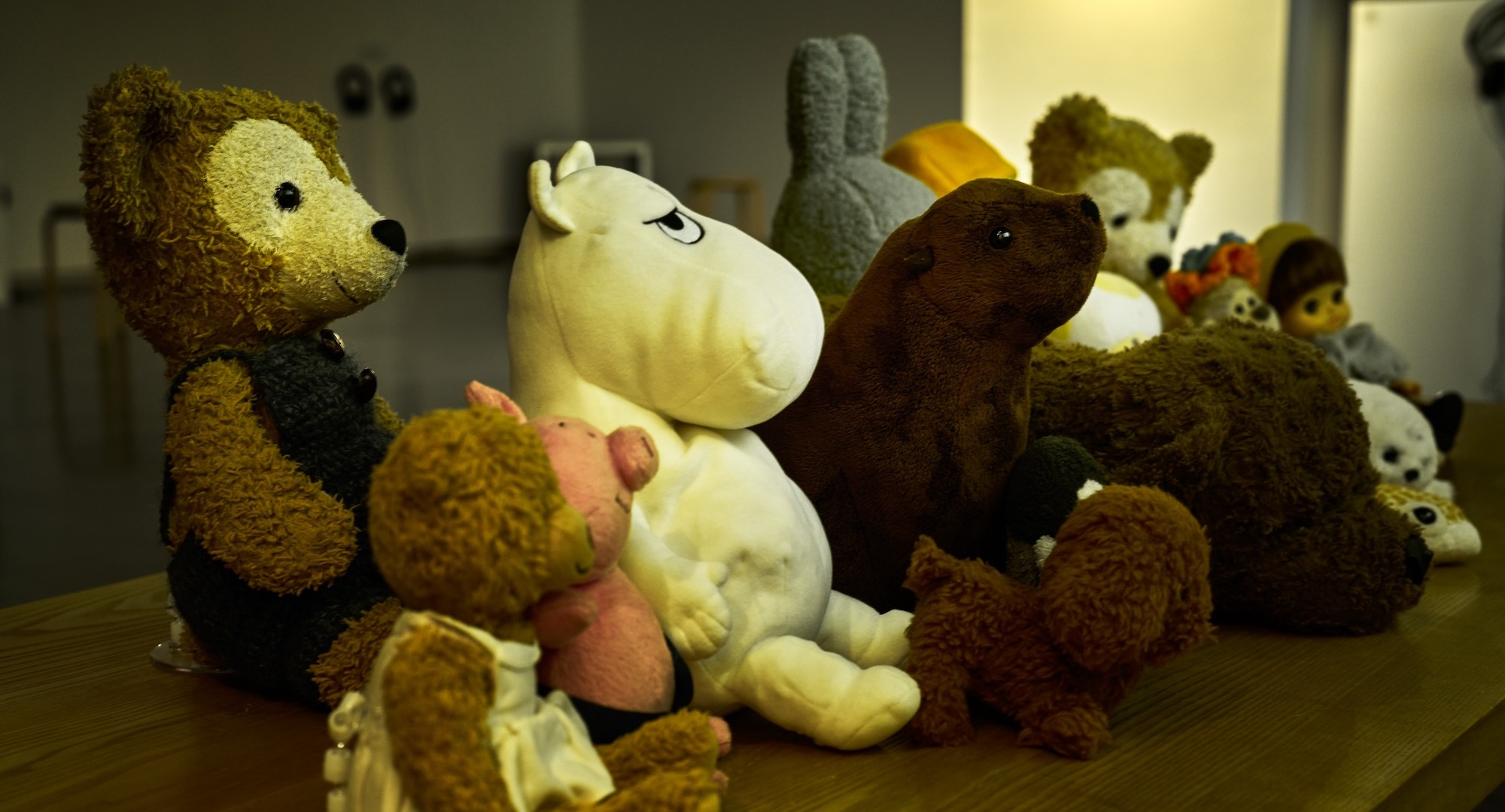 ヒルトン東京お台場　ぬいぐるみ ぬいぐるみお泊り会2025 夏のお泊り会」が東京国立近代美術館で開催